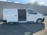 VAUXHALL VIVARO 1.5 100BHP L2H1 2900 DYNAMIC ** LONG WHEELBASE ** AIR CON ** CRUISE CONTROL ** REVERSE SENSORS ** - 3379 - 12