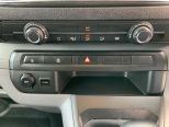 VAUXHALL VIVARO 3100 SPORTIVE 2.0 120 BHP DOUBLE CAB L2H1 - 3110 - 29