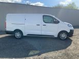 VAUXHALL VIVARO 1.5 100BHP L2H1 2900 DYNAMIC ** LONG WHEELBASE ** AIR CON ** CRUISE CONTROL ** REVERSE SENSORS ** - 3379 - 11