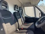IVECO DAILY IVECO DAILY 35S14 2.3D HPI 140BHP MWB ** HIGH ROOF ** AIR CON ** CRUISE CONTROL ** REAR WHEEL DRIVE ** - 3370 - 31