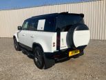 LAND ROVER DEFENDER 110 D300 296BHP AWD MHEV 48V AUTO X-DYNAMIC HSE ** FULLY LOADED ** 5 SEATS ** VAT Q ** - 3371 - 6