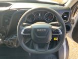 IVECO DAILY IVECO DAILY 35S14 2.3D HPI 140BHP MWB ** HIGH ROOF ** AIR CON ** CRUISE CONTROL ** REAR WHEEL DRIVE ** - 3370 - 23