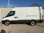 IVECO DAILY 35S14 3520 MEDIUM WHEEL BASE ** REAR WHEEL DRIVE ** A/C ** - 2933 - 6