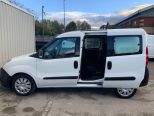 VAUXHALL COMBO 1.3 CDTI 5 SEATER COMBI CREW VAN ** LOW MILEAGE ** EURO 6 ** - 3155 - 13