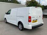 VAUXHALL VIVARO 2900 1.5  L2H1 LWB SPORTIVE ** EURO 6 ** A/C ** - 3051 - 6