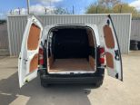 PEUGEOT PARTNER BLUEHDI PROFESSIONAL PREMIUM L1 - 3231 - 6